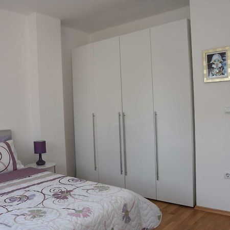 Apartments Ruzica Pula Exterior photo